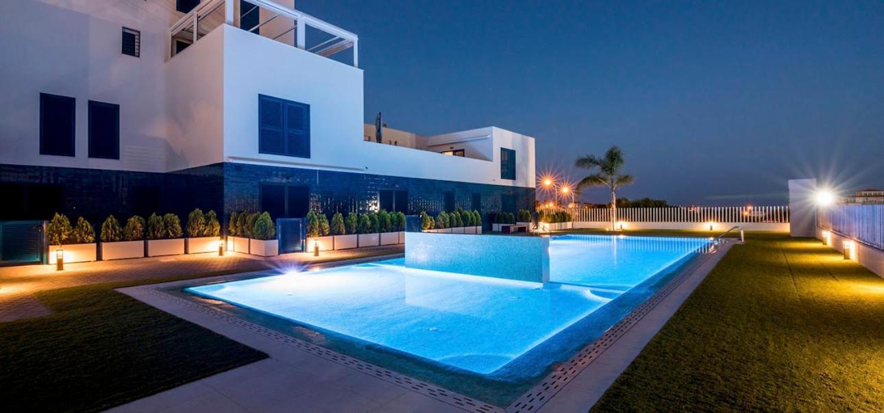 Luxury Apartment Turquesa Del Mar Alicante Exterior photo